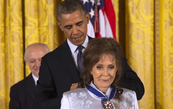 Obama Presented Clinton And 15 Other The Medal of Freedom Obama Presented Clinton And 15 Other The Medal of Freedom